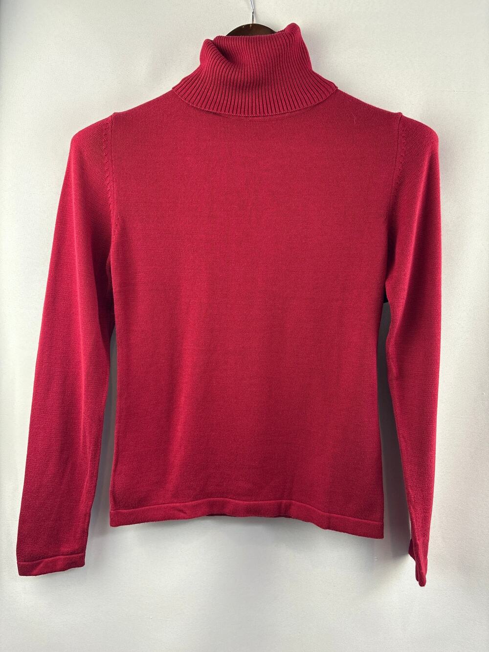 Women’s MontanaCo Small Cherry Red Turtleneck Sweater